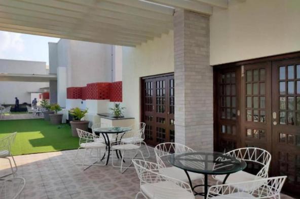 Good Stay Pool View Stylish Studio Apartment,6Km From Airport, 307 Dabolim Exterior photo