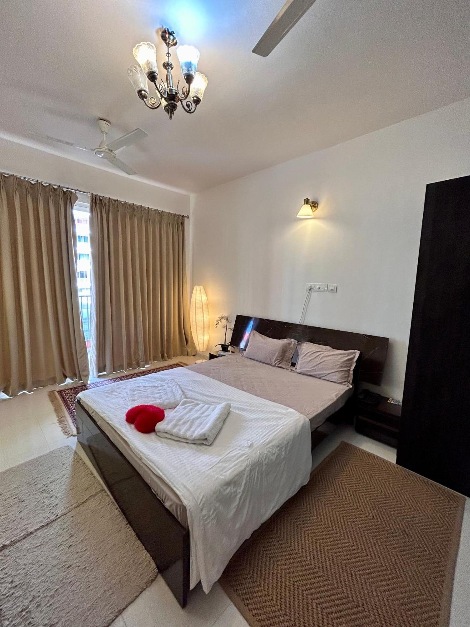Good Stay Pool View Stylish Studio Apartment,6Km From Airport, 307 Dabolim Exterior photo