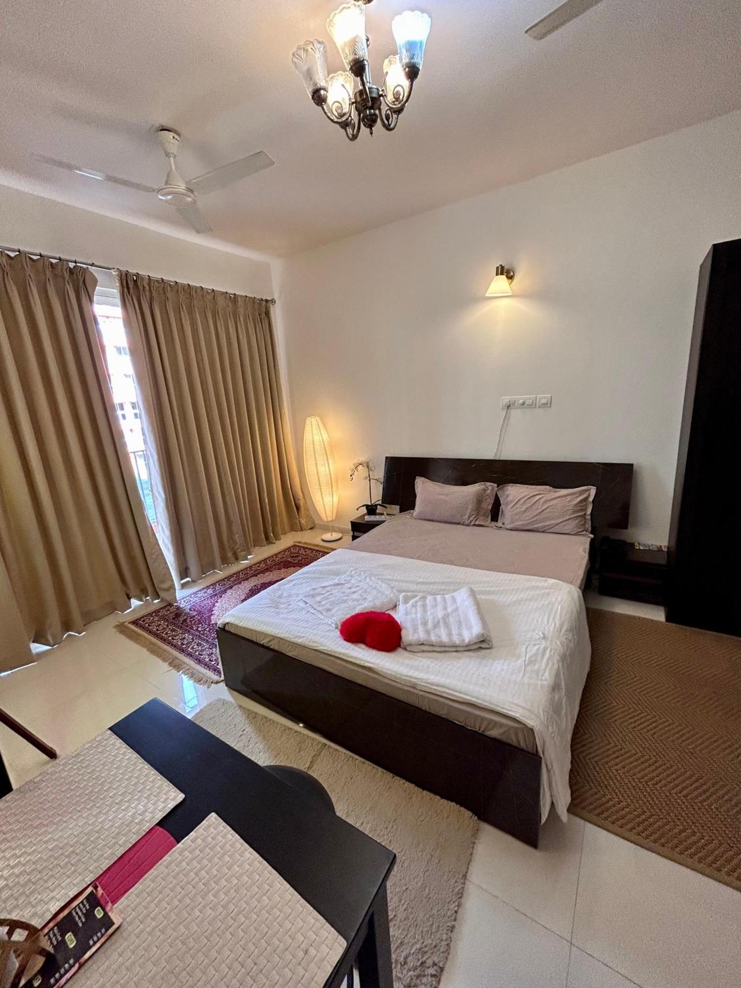 Good Stay Pool View Stylish Studio Apartment,6Km From Airport, 307 Dabolim Exterior photo