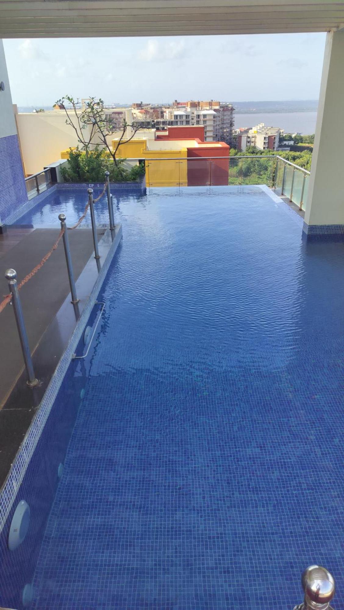 Good Stay Pool View Stylish Studio Apartment,6Km From Airport, 307 Dabolim Exterior photo